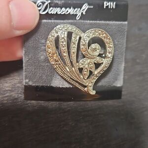 Silver Vintage Heart Pin